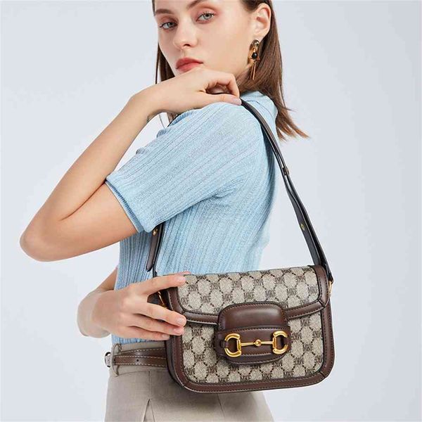 dream bag women's new versatile messenger single shoulder saddle wide belt fashion small square bag fashion
dream bag women's new versatile messenger single shoulder saddle wide belt fashion small square bag fashion