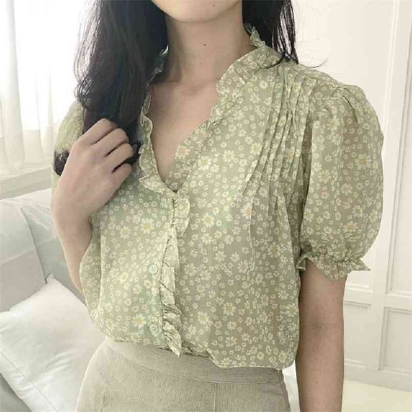korean chic temperament gentle wood ear side v-neck loose button-down bubble sleeves chiffon broken flower shirt girl 210529, White
korean chic temperament gentle wood ear side v-neck loose button-down bubble sleeves chiffon broken flower shirt girl 210529, White