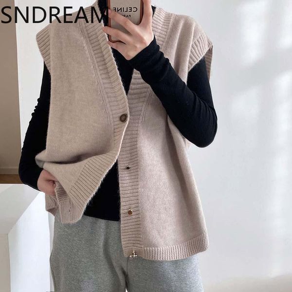 women's vests autumn sleeveless one button pure color fashion casual v-neck knitted sweater cardigan vest, Black;white
women's vests autumn sleeveless one button pure color fashion casual v-neck knitted sweater cardigan vest, Black;white