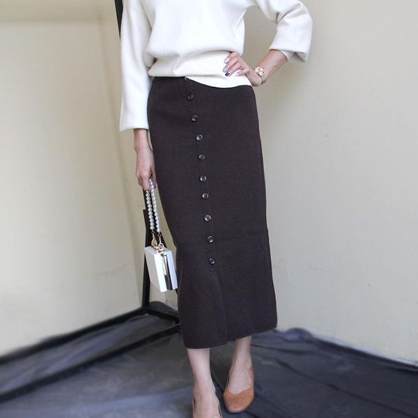 skirts 2021 elegant women winter and autumn ladies pencil elastic waist long mid-calf buttons stretch, Black
skirts 2021 elegant women winter and autumn ladies pencil elastic waist long mid-calf buttons stretch, Black