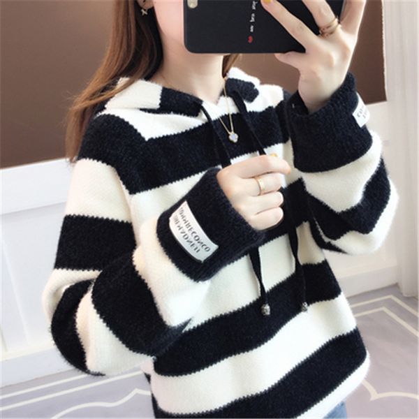 2021 autumn and winter new no hair loss thickened pullover sweater women's korean version chenille stripe sweater, Blue;black
2021 autumn and winter new no hair loss thickened pullover sweater women's korean version chenille stripe sweater, Blue;black