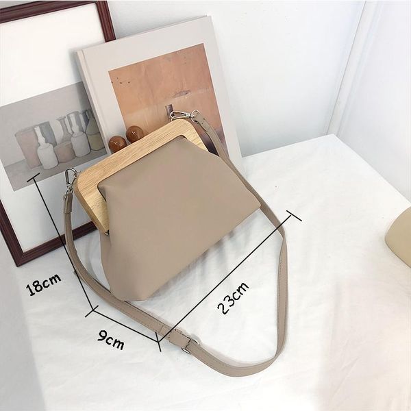 totes daunavia women bag messenger simple retro pu soft leather clip female shoulder evening clutch purse handbags
totes daunavia women bag messenger simple retro pu soft leather clip female shoulder evening clutch purse handbags