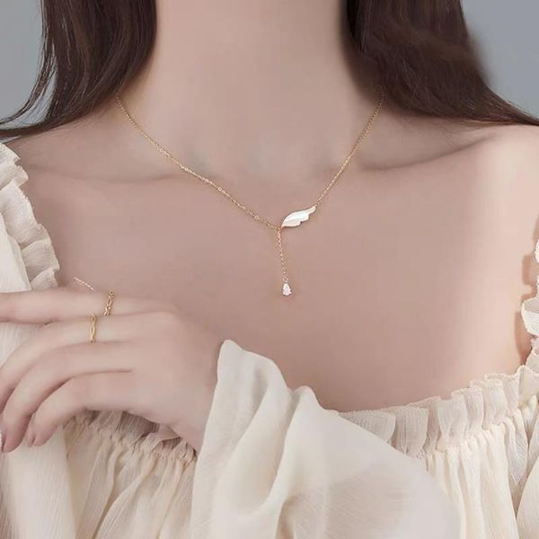 pendant necklaces shell wing necklace female frosty temperament tassel clavicle chain clothing retro jewelry accessories gift, Silver
pendant necklaces shell wing necklace female frosty temperament tassel clavicle chain clothing retro jewelry accessories gift, Silver