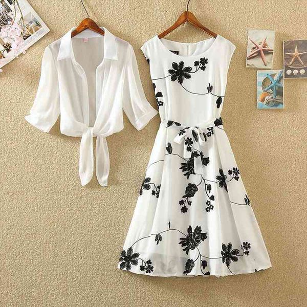 summer suits vintage flower women tracksuits printed sleeveless a line dress and solid color blouse fashion 2 piece sets q48, Gray
summer suits vintage flower women tracksuits printed sleeveless a line dress and solid color blouse fashion 2 piece sets q48, Gray