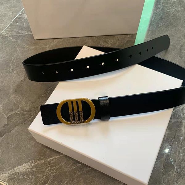 luxury designers leather belt men's and women's leather belts fashion classic retro gold buckle leisure party suitable for very be, Black;brown
luxury designers leather belt men's and women's leather belts fashion classic retro gold buckle leisure party suitable for very be, Black;brown