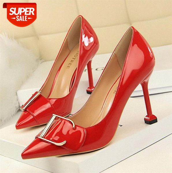 278-6 european and american style professional women's shoes high heels stiletto patent leather shallow mouth pointed metal belt buckl
278-6 european and american style professional women's shoes high heels stiletto patent leather shallow mouth pointed metal belt buckl