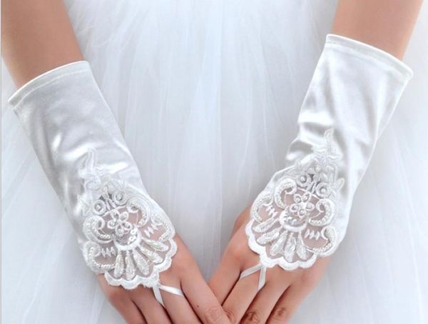bridal gloves kid child flower girl short student lace glove costume dacning wholesale, White
bridal gloves kid child flower girl short student lace glove costume dacning wholesale, White