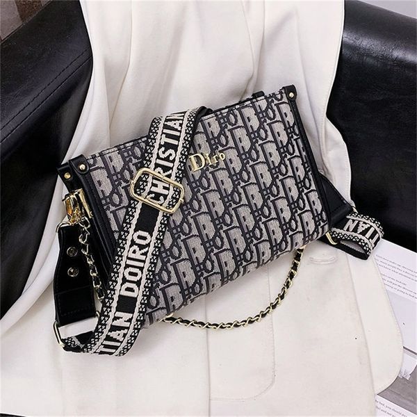 outlet sale 80% off small new canvas tote bag fashion autumn and winter versatile large capacity one shoulder messenger women's bag
outlet sale 80% off small new canvas tote bag fashion autumn and winter versatile large capacity one shoulder messenger women's bag