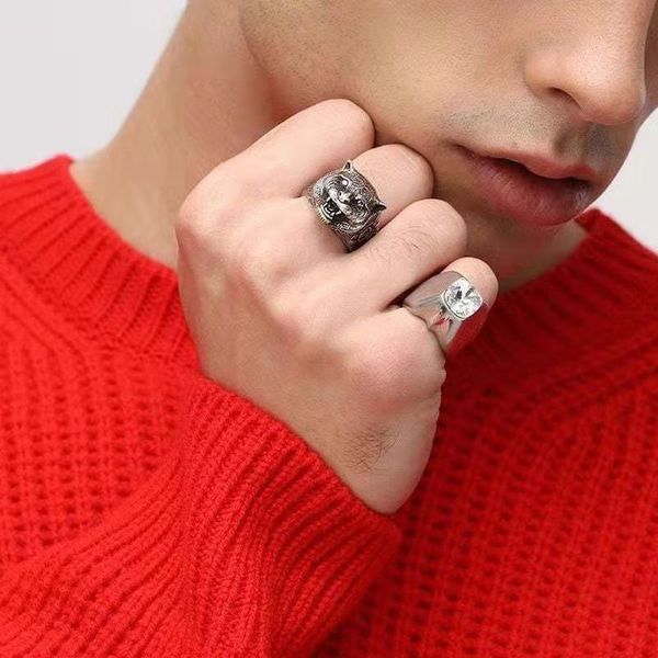 Sterling silver tiger head ring personality fashion purple diamond eyes domineering men's designer high-quality jewelry, Golden;silver
Sterling silver tiger head ring personality fashion purple diamond eyes domineering men's designer high-quality jewelry, Golden;silver