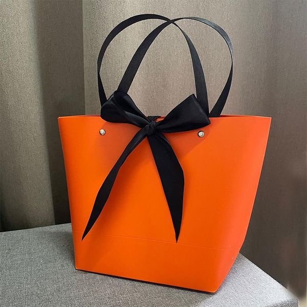 gift wrap 10pcs high-quality paper candy box cosmetic shopping tote bag packaging wedding favors birthday party supplie customize logo
gift wrap 10pcs high-quality paper candy box cosmetic shopping tote bag packaging wedding favors birthday party supplie customize logo