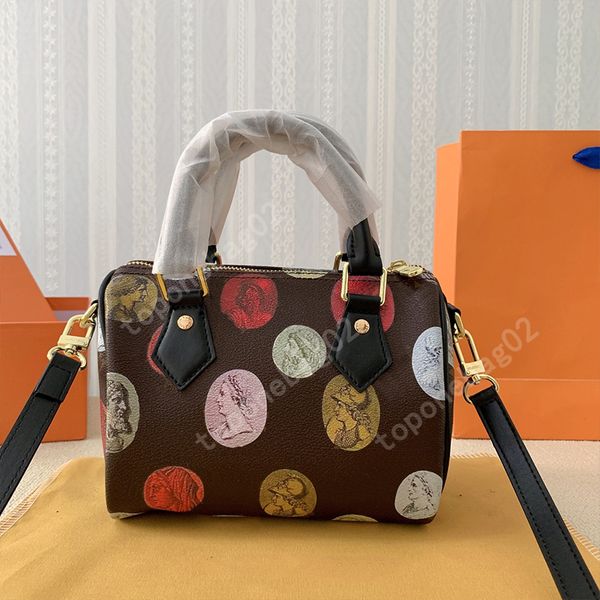 messenger bag explosion style graffiti cylindrical retro modern adjustable shoulder strap exquisite cute western street shooting wild style
messenger bag explosion style graffiti cylindrical retro modern adjustable shoulder strap exquisite cute western street shooting wild style