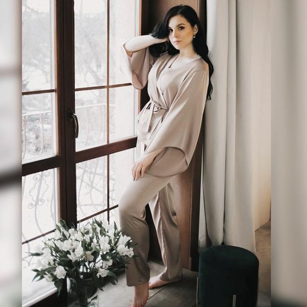 women's sleepwear flare sleeve robes women pajama sets lace up pajamas with pants solid color peignoirs for bathrobes satin nightgown, Black;red
women's sleepwear flare sleeve robes women pajama sets lace up pajamas with pants solid color peignoirs for bathrobes satin nightgown, Black;red