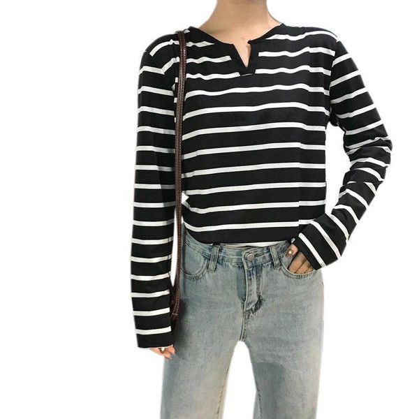 women's fashion simple v-neck black and white striped long sleeve bottoming shirt t-shirt
women's fashion simple v-neck black and white striped long sleeve bottoming shirt t-shirt