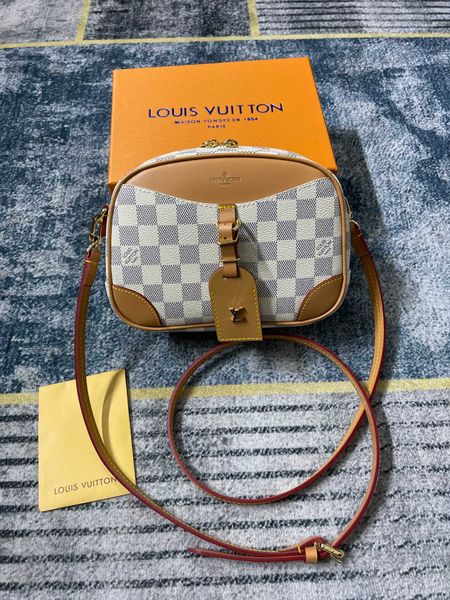 2021 designer hand bag purses small shoulder leather luxury handbags ladies zipper mini square portable messenger phone bags
2021 designer hand bag purses small shoulder leather luxury handbags ladies zipper mini square portable messenger phone bags