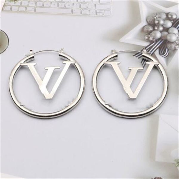 new style fashion designers letters earrings stud round plated gold silvrer women metal earring wedding party jewelry 2 color, Golden;silver
new style fashion designers letters earrings stud round plated gold silvrer women metal earring wedding party jewelry 2 color, Golden;silver