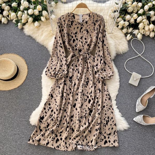 casual dresses women khaki/beige leopard midi dress spring autumn vintage round neck puff long sleeve high waist a-line vestido 2021, Black;gray
casual dresses women khaki/beige leopard midi dress spring autumn vintage round neck puff long sleeve high waist a-line vestido 2021, Black;gray