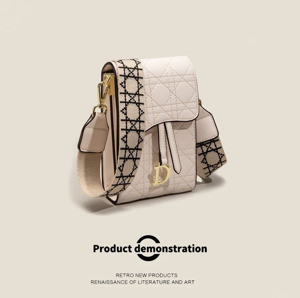 luxury herme handbags and storage mobile messenger d small 2021 summer new female personality versatile trend single sho
luxury herme handbags and storage mobile messenger d small 2021 summer new female personality versatile trend single sho