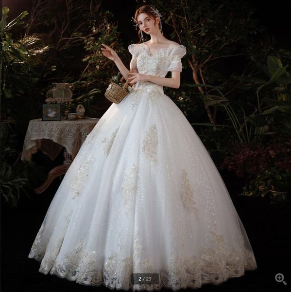 2021 new arrival white lace tulle ball gown wedding dresses off the shoulder v neck short sleeve elegant bridal gowns floor length beading f
2021 new arrival white lace tulle ball gown wedding dresses off the shoulder v neck short sleeve elegant bridal gowns floor length beading f