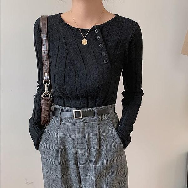 women's sweaters korea chic2021 autumn style korean wool knit sweater women fashion button design sense long-sleeved bottoming outer we, White;black
women's sweaters korea chic2021 autumn style korean wool knit sweater women fashion button design sense long-sleeved bottoming outer we, White;black