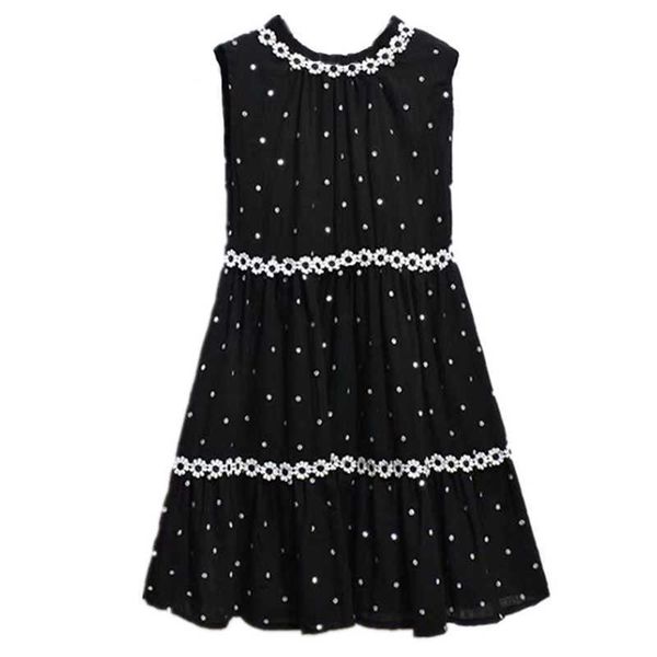 perhaps u black white o neck sleeveless tank short mini dress lace hook flower polka dot dress women summer female d1377 210529, Black;gray
perhaps u black white o neck sleeveless tank short mini dress lace hook flower polka dot dress women summer female d1377 210529, Black;gray