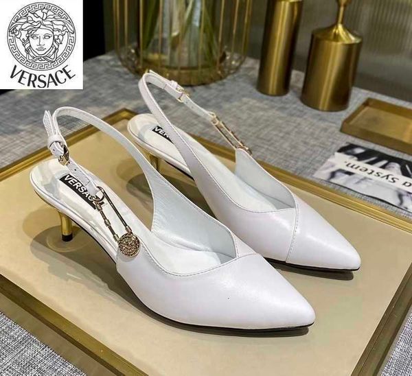 ballerinas brand women high heels sandals slippers mules slides pumps loafers designer sneakers dress shoes luxury lqh3, Black;white
ballerinas brand women high heels sandals slippers mules slides pumps loafers designer sneakers dress shoes luxury lqh3, Black;white