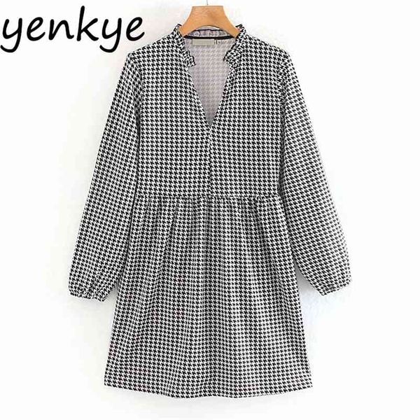 spring autumn women vintage print casual dress long sleeve v neck a-line mini short vestido 210514, Black;gray
spring autumn women vintage print casual dress long sleeve v neck a-line mini short vestido 210514, Black;gray