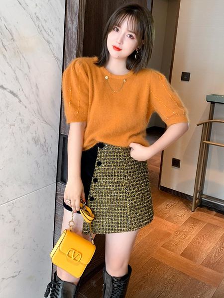 generous solid color bubble sleeve soft waxy chain knitted short women's winter plus sizes large size two piece pants, White
generous solid color bubble sleeve soft waxy chain knitted short women's winter plus sizes large size two piece pants, White