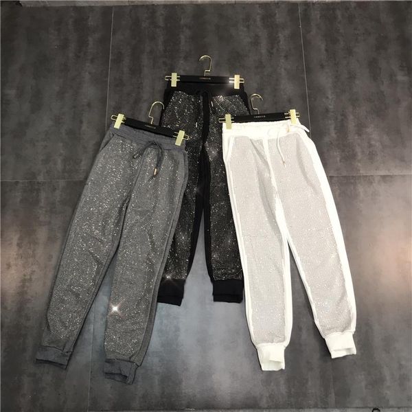 women's pants & capris women 2021 runway chic cropped crystal-embellished blingin' rhinestone sparkle sequined sweatpants trousers, Black;white
women's pants & capris women 2021 runway chic cropped crystal-embellished blingin' rhinestone sparkle sequined sweatpants trousers, Black;white