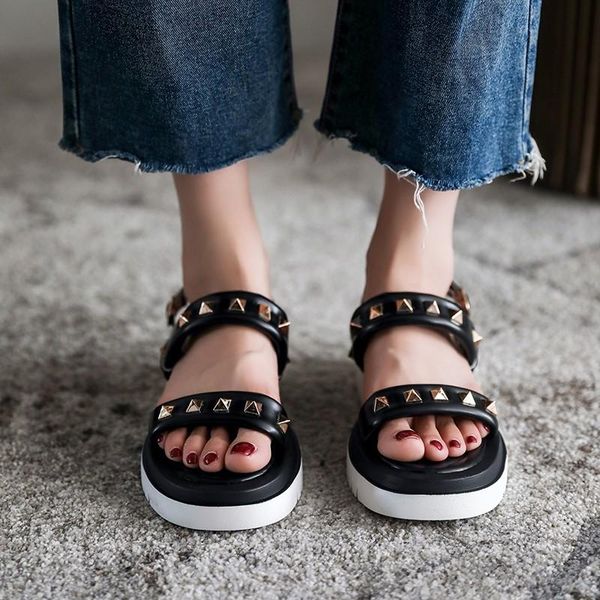 sandals summer style fashion rivet one line with flat bottom, comfortable and versatile open toe for women, Black
sandals summer style fashion rivet one line with flat bottom, comfortable and versatile open toe for women, Black