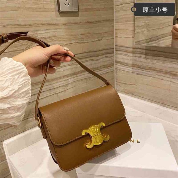handbag golden age lock the same vintage triumphal arch small cowhide one shoulder messenger bag size 18.14cm designers bags hileng
handbag golden age lock the same vintage triumphal arch small cowhide one shoulder messenger bag size 18.14cm designers bags hileng