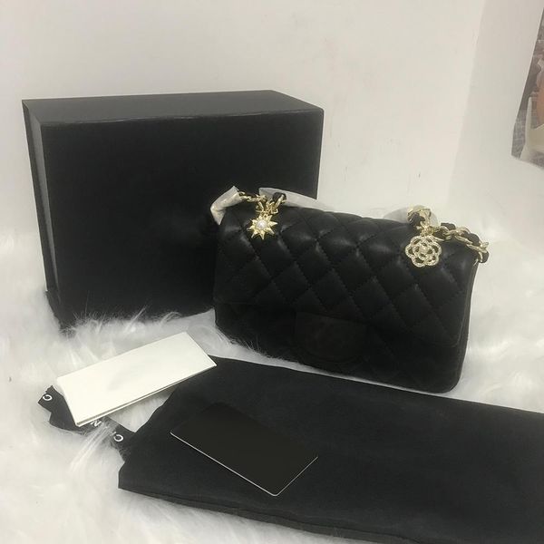 genuine women original lamb cf bags 5a designers gold chain shoulderbag famous luxury handbags
genuine women original lamb cf bags 5a designers gold chain shoulderbag famous luxury handbags