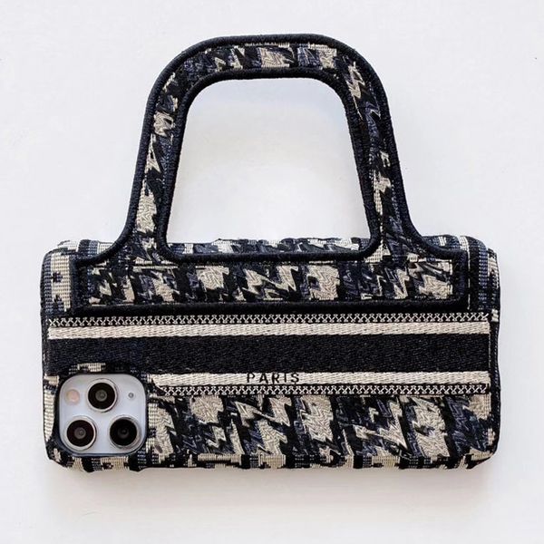 handbag style cell phone case luxurys designers iphone cases for 12 11 pro max x/xs 7p/8p xr 7/8 plus fashion phones cover brand 21051801xs
handbag style cell phone case luxurys designers iphone cases for 12 11 pro max x/xs 7p/8p xr 7/8 plus fashion phones cover brand 21051801xs