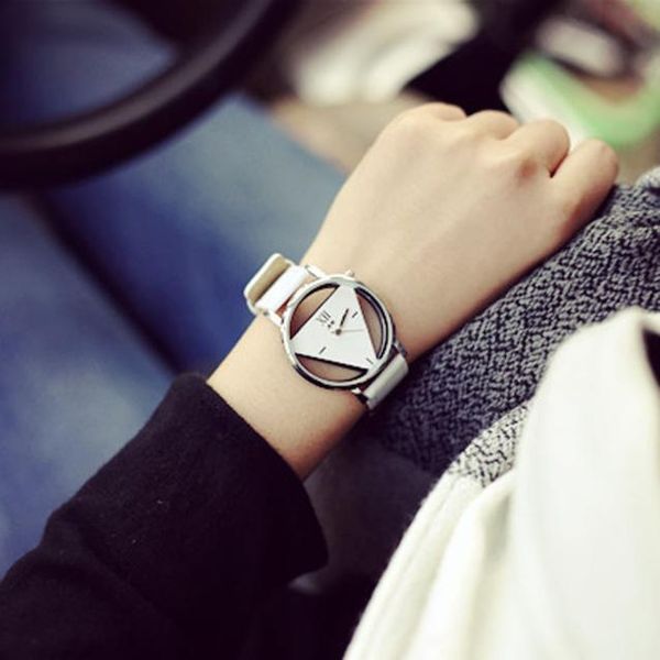 wristwatches unique woman watches hollow triangular dial ladies analog quartz wristwatch soild color leather strap gift clock relogio &50, Slivery;brown
wristwatches unique woman watches hollow triangular dial ladies analog quartz wristwatch soild color leather strap gift clock relogio &50, Slivery;brown