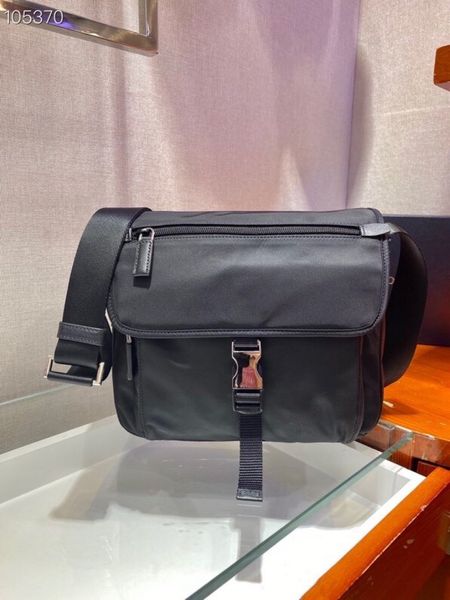 design hand solid soft handle sewing cover middle inner patch black horizontal square leisure bag w314
design hand solid soft handle sewing cover middle inner patch black horizontal square leisure bag w314