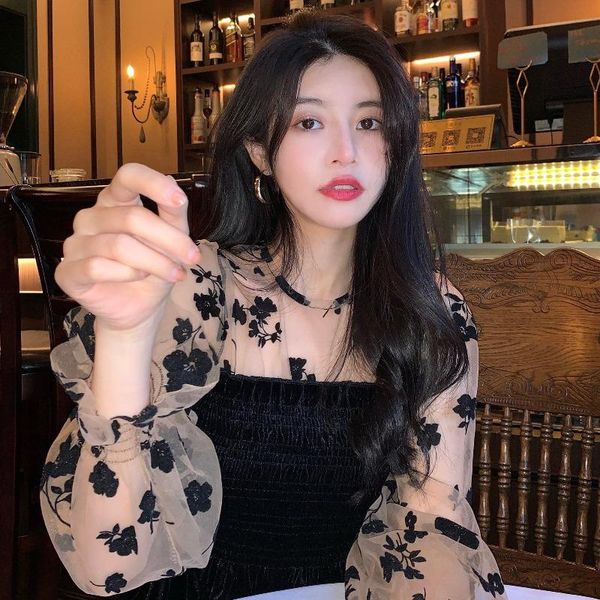 women's polos mesh heart machine collarbone vintage floral hong kong style spring and autumn 2021 design sense niche long sleeve shirt, White
women's polos mesh heart machine collarbone vintage floral hong kong style spring and autumn 2021 design sense niche long sleeve shirt, White
