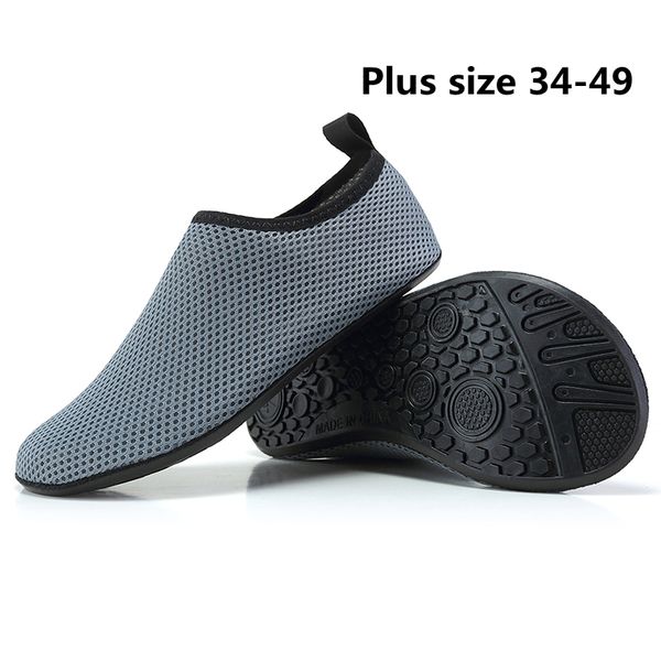plus size 34-49 wading shoe for men non-slip sea underwater aqua socks barefoot summer woman water shoes snorkeling, Black
plus size 34-49 wading shoe for men non-slip sea underwater aqua socks barefoot summer woman water shoes snorkeling, Black