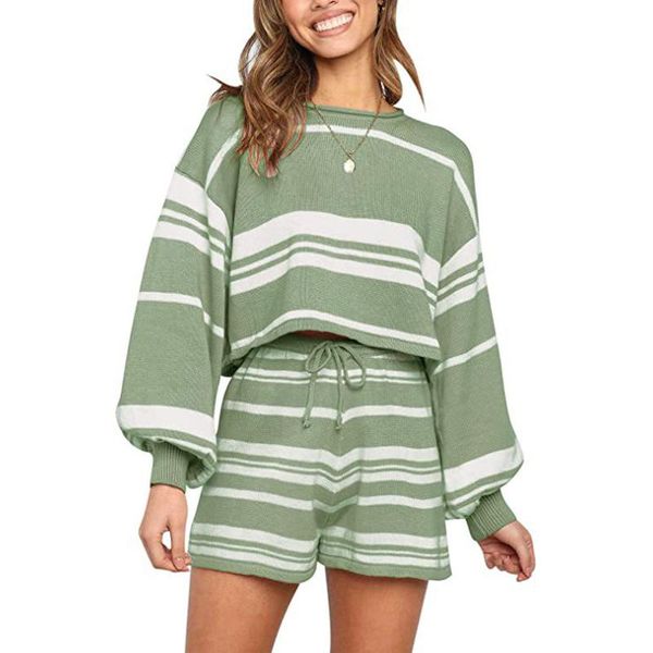women's tracksuits women sets sweater 2021 autumn casual solid 2 pieces set loose knitted long sleeve crop + ladies shorts leisure suit, Gray
women's tracksuits women sets sweater 2021 autumn casual solid 2 pieces set loose knitted long sleeve crop + ladies shorts leisure suit, Gray
