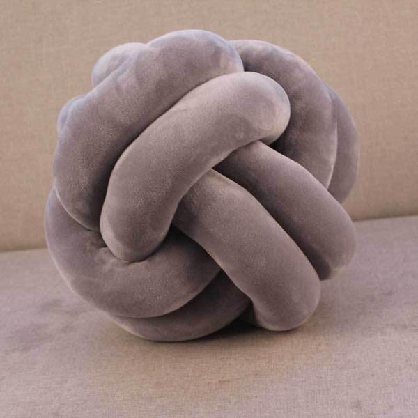 cushion/decorative pillow knotted plush waist back cushions home sofa bed decoration dolls toys for kids 18cm/30cm/25cm ball design round th
cushion/decorative pillow knotted plush waist back cushions home sofa bed decoration dolls toys for kids 18cm/30cm/25cm ball design round th