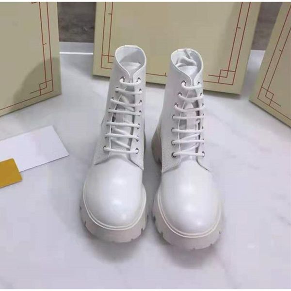 boots 2021 women ankle motorcycle fashion brand designer round toe thick bottom square heels non-slip females shoes, Black
boots 2021 women ankle motorcycle fashion brand designer round toe thick bottom square heels non-slip females shoes, Black