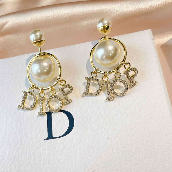 aaa designer jewelry earrings classic letter female earrings star temperament versatile fashion, Golden
aaa designer jewelry earrings classic letter female earrings star temperament versatile fashion, Golden