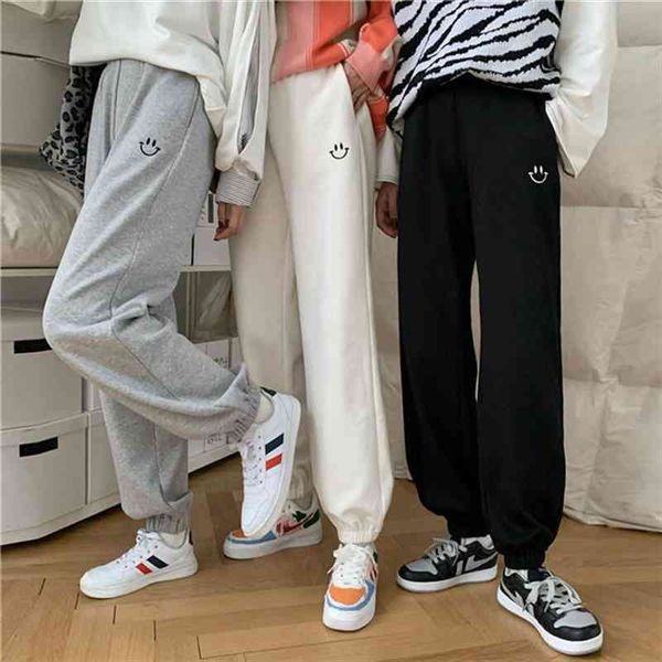 autumn winter korean loose sweatpants women high waist embroidery joggers trousers sports casual womans plus size pants, Black;white
autumn winter korean loose sweatpants women high waist embroidery joggers trousers sports casual womans plus size pants, Black;white