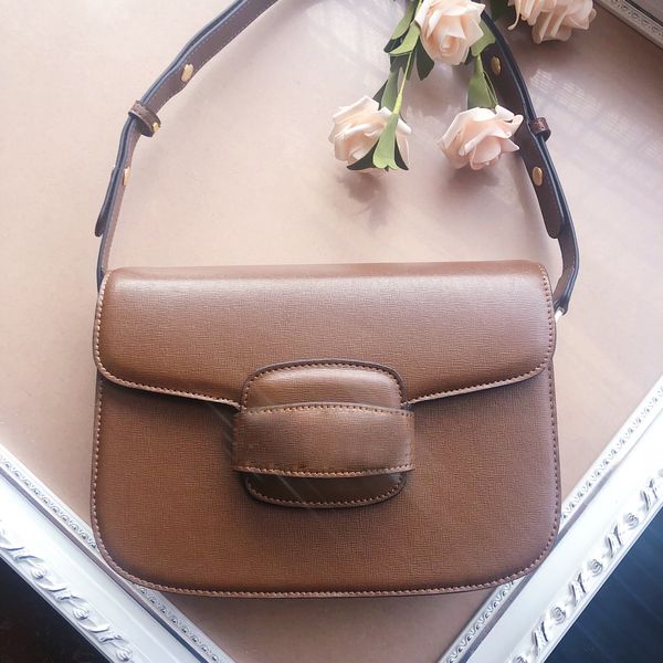 2022 designer crossbody retro womens purse casual shoulder bags leather and alloy designers luxury women wallets trendy purses tote bag hand
2022 designer crossbody retro womens purse casual shoulder bags leather and alloy designers luxury women wallets trendy purses tote bag hand