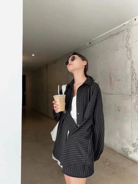 qiu dong season lapel a grain metal buckle female striped shirt women's blouses & shirts, White
qiu dong season lapel a grain metal buckle female striped shirt women's blouses & shirts, White