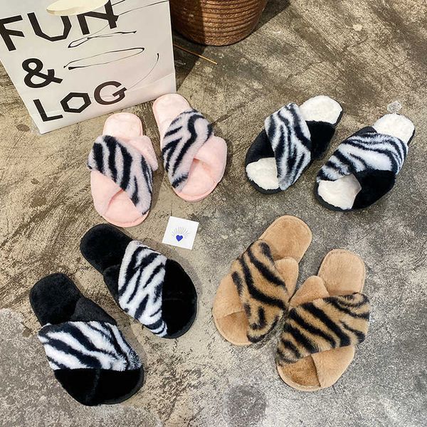 milk pattern cotton women's 2021 autumn and winter new warm woolly slippers, Black
milk pattern cotton women's 2021 autumn and winter new warm woolly slippers, Black