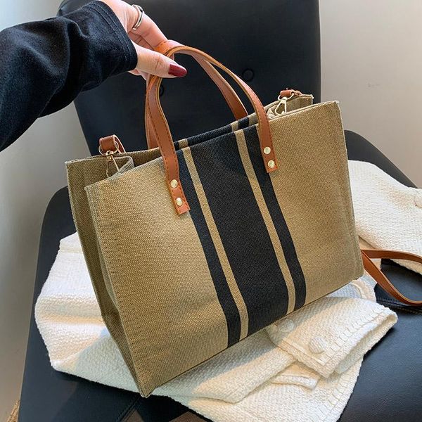 cross body classical big large-capacity 2021 women trendy canvas handbag travel tote shopper designer shoulder crossbody bag
cross body classical big large-capacity 2021 women trendy canvas handbag travel tote shopper designer shoulder crossbody bag