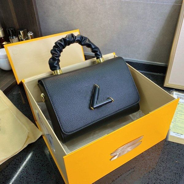 luxurys designers ladies bag women genuine leather flap handbag black shoulder bags crossbody handbags lcm
luxurys designers ladies bag women genuine leather flap handbag black shoulder bags crossbody handbags lcm