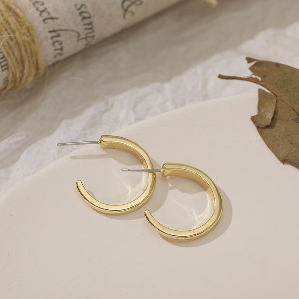 fashion geometric gold color c-shape stud earrings minimalist round metal statement earrings for women wedding jewelry, Golden;silver
fashion geometric gold color c-shape stud earrings minimalist round metal statement earrings for women wedding jewelry, Golden;silver
