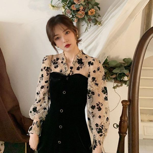 casual dresses 2021 spring black velvet mosaic flower mesh lace v-neck dress flared sleeve medium length, Black;gray
casual dresses 2021 spring black velvet mosaic flower mesh lace v-neck dress flared sleeve medium length, Black;gray