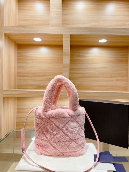 designer package jungle maomao qiu dong bag match the greasy feel super recommend original metal with thes western tote bags
designer package jungle maomao qiu dong bag match the greasy feel super recommend original metal with thes western tote bags