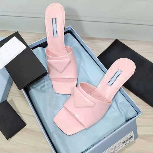 2021 factory direct selling women slippers fashion square head real leather middle heel wedding dress designer street show 6.5cm, Black
2021 factory direct selling women slippers fashion square head real leather middle heel wedding dress designer street show 6.5cm, Black